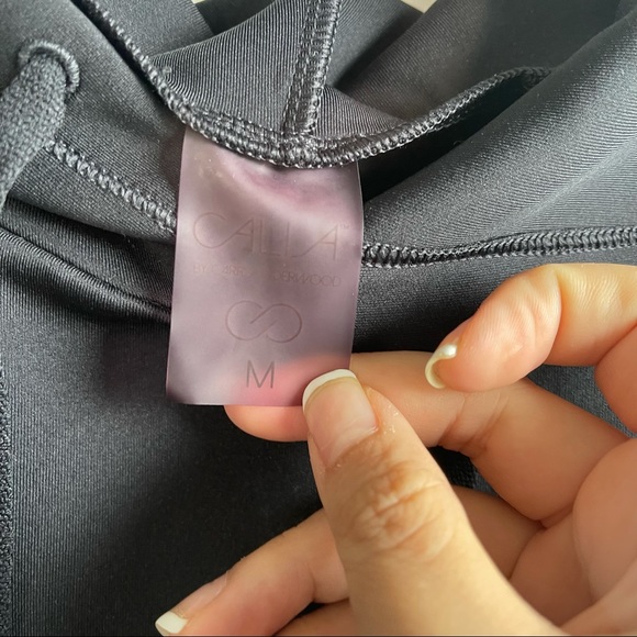 Calia by Carrie Underwood black cropped hoodie size medium - Picture 5 of 6